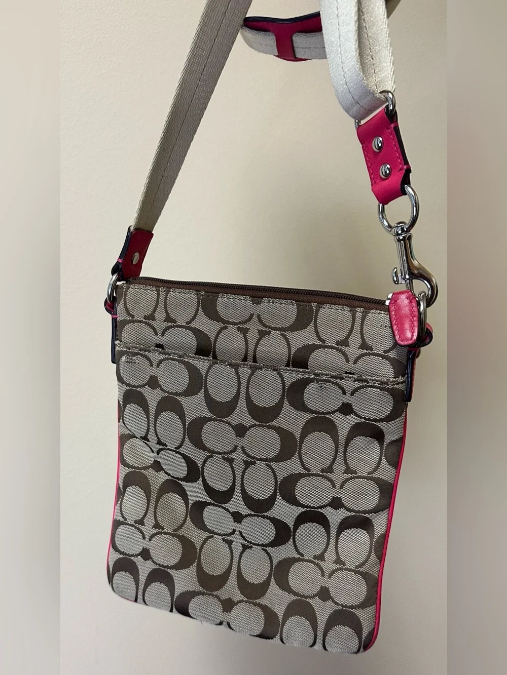 Coach Signature Crossbody Bag Brown & Pink 🤎🩷